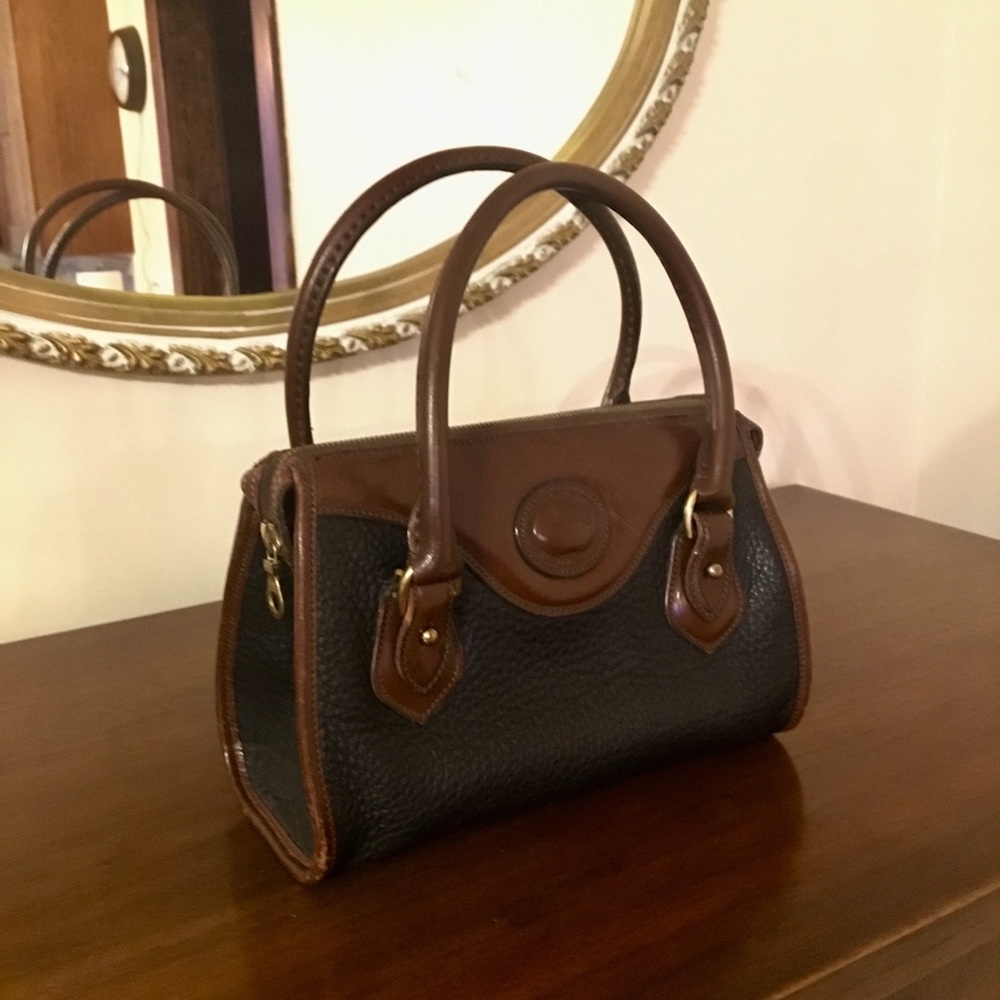 Vintage Dooney & Bourke purse